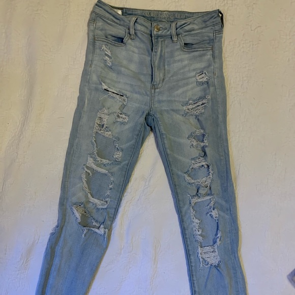 Distressed high waisted jeans - Picture 2 of 7